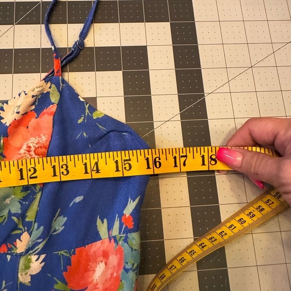 Yumi Kim Size Large Good Times sleeveless Vibrant Blue Floral Midi Dress - Picture 11 of 13